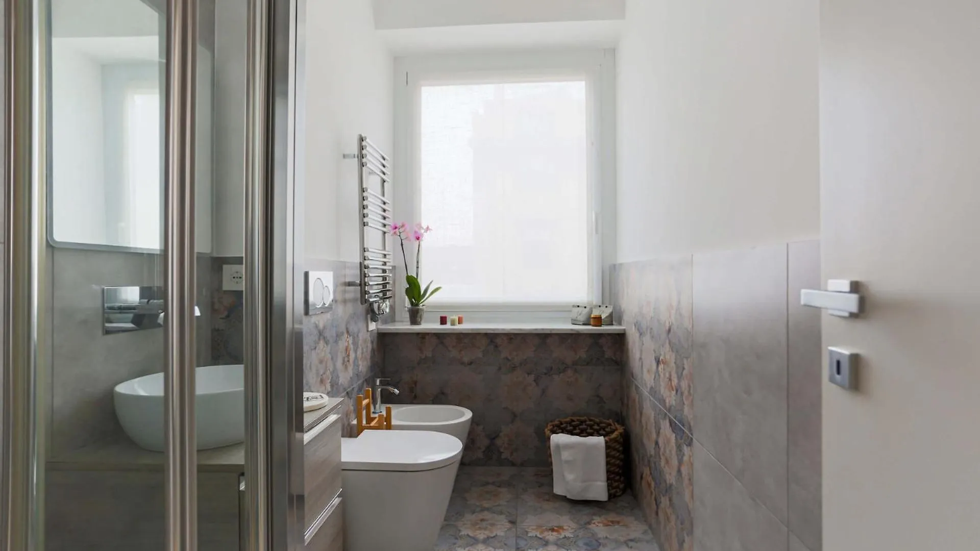 The Best Rent - Modern Bright Apartment In The Heart Of Milan Italy